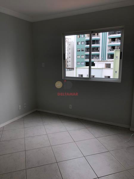 Apartamento Código 641 para Venda MERO no bairro Centro na cidade de Balneário Camboriú 