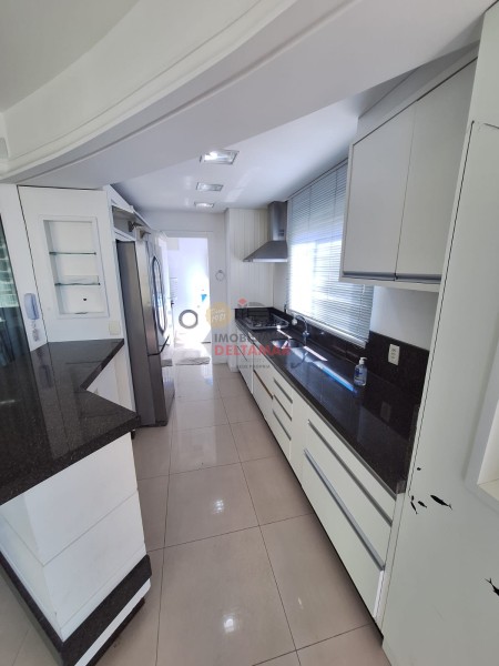 Apartamento Código 1689 para alugar VILLA FLORENCE no bairro Centro na cidade de Balneário Camboriú 