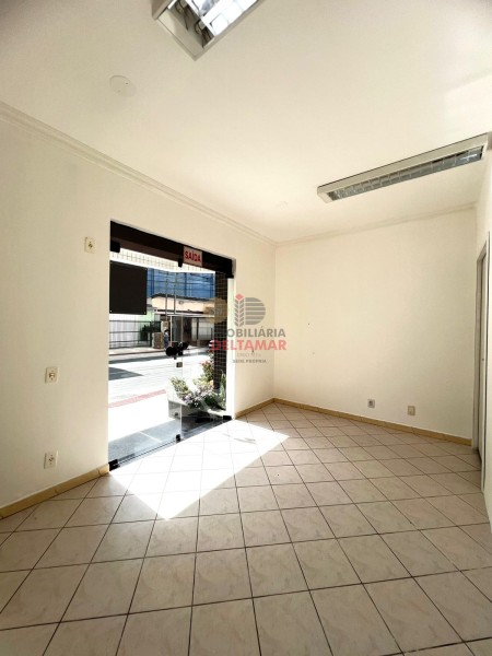 Sala Código 1725 para alugar no bairro Centro na cidade de Balneário Camboriúna Imobiliária DeltaMar 