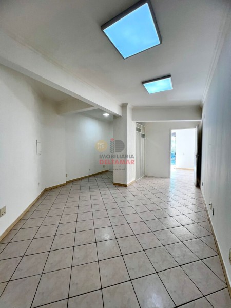 Sala Código 1725 para alugar no bairro Centro na cidade de Balneário Camboriúna Imobiliária DeltaMar 