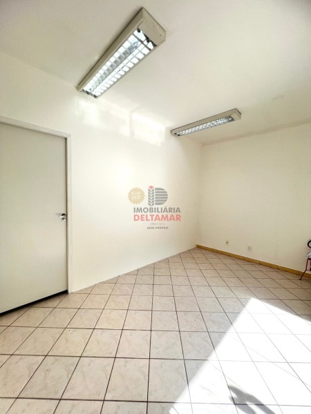 Sala Código 1725 para alugar no bairro Centro na cidade de Balneário Camboriúna Imobiliária DeltaMar 