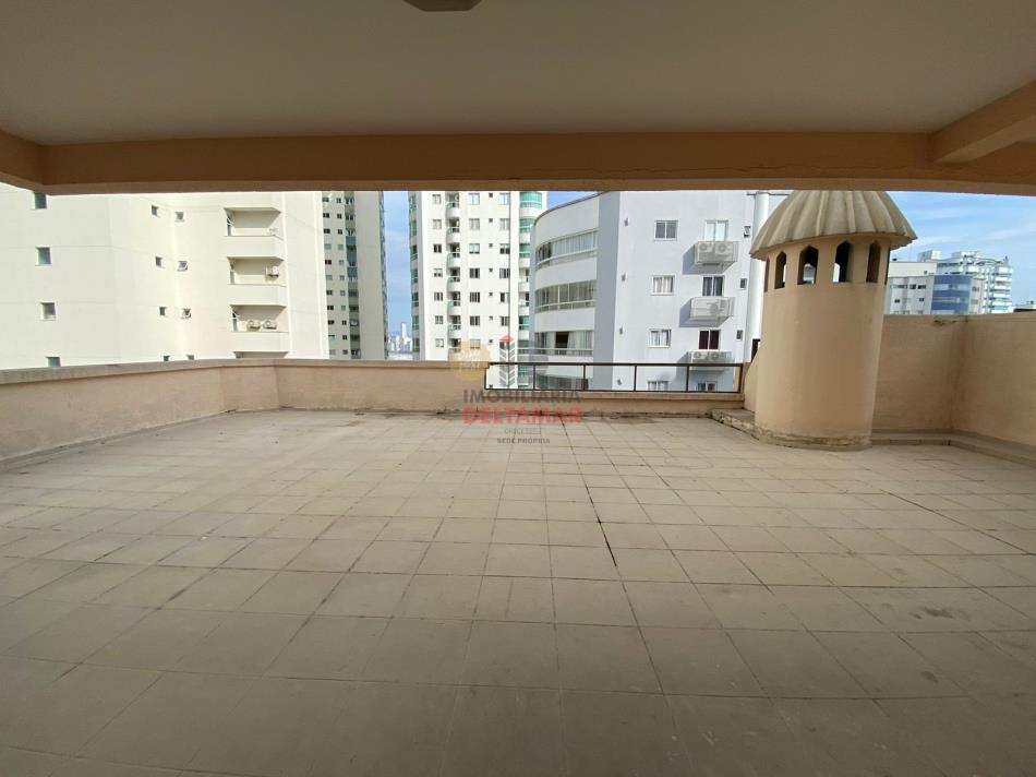 Cobertura Duplex Código 3551 para alugar no bairro Pioneiros na cidade de Balneário Camboriúna Imobiliária DeltaMar5 