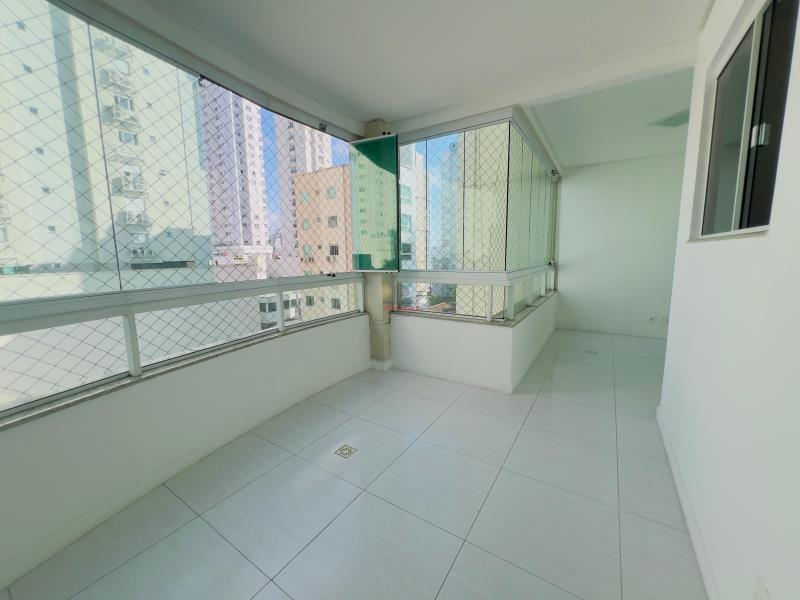 Apartamento Código 3565 para alugar Château De Versailles no bairro Centro na cidade de Balneário Camboriú 