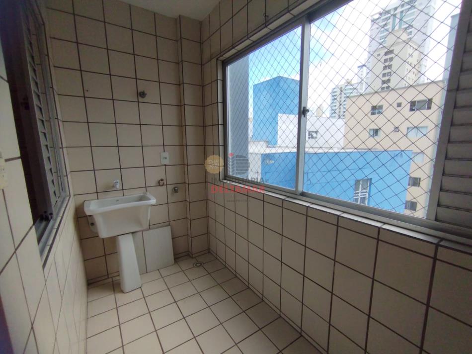 Apartamento Código 3566 para alugar no bairro Centro na cidade de Balneário Camboriúna Imobiliária DeltaMar5 