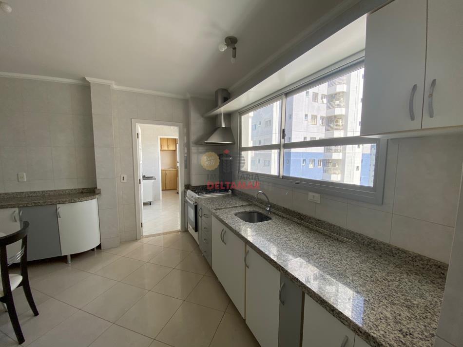 Apartamento Código 3887 para alugar no bairro Centro na cidade de Balneário Camboriúna Imobiliária DeltaMar 
