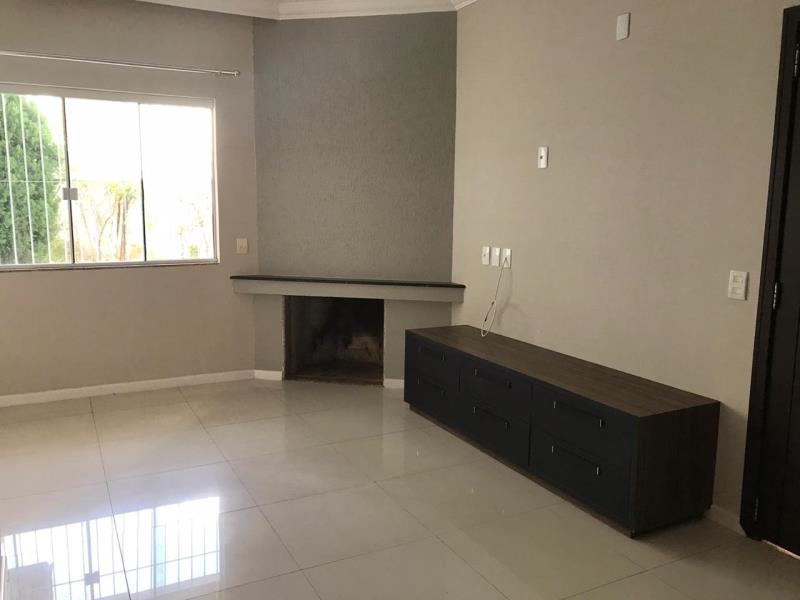 Sobrado Código 4675 para alugar no bairro Praia dos Amores na cidade de Balneário Camboriúna Imobiliária DeltaMar5 