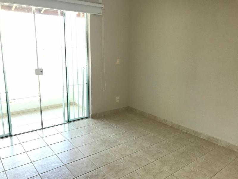Sobrado Código 4675 para alugar no bairro Praia dos Amores na cidade de Balneário Camboriúna Imobiliária DeltaMar5 