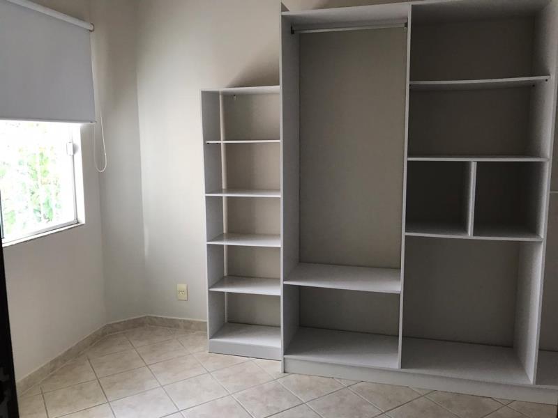 Sobrado Código 4675 para alugar no bairro Praia dos Amores na cidade de Balneário Camboriúna Imobiliária DeltaMar5 