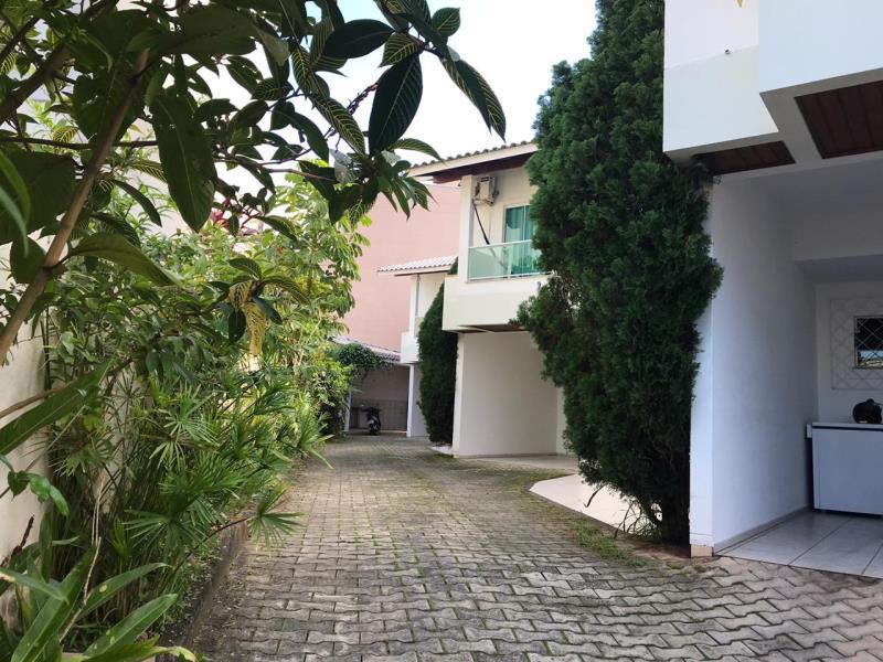 Sobrado Código 4675 para alugar no bairro Praia dos Amores na cidade de Balneário Camboriúna Imobiliária DeltaMar5 