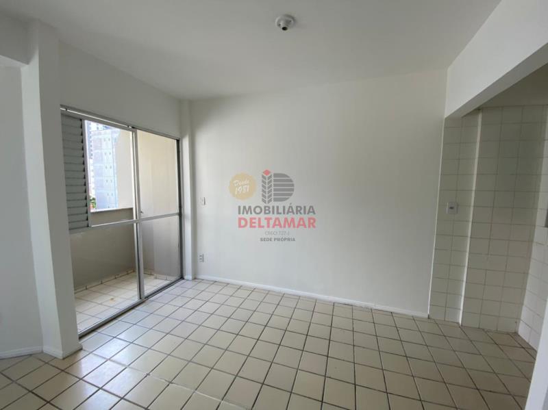 Apartamento Código 4779 para alugar no bairro Centro na cidade de Balneário Camboriúna Imobiliária DeltaMar 