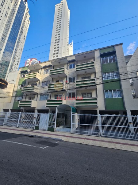 Apartamento Código 4857 para alugar DONA MIMI no bairro Centro na cidade de Balneário Camboriú 