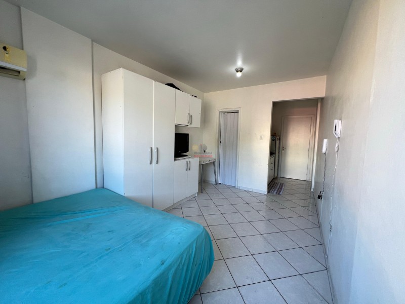 Apartamento Código 4966 para alugar COND. ED SMALL no bairro Centro na cidade de Balneário Camboriú 