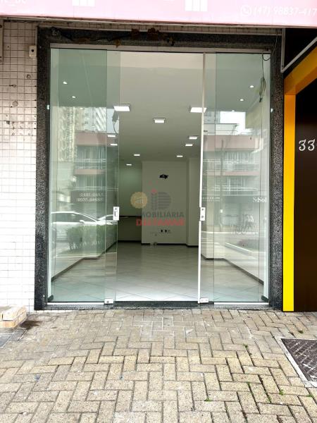 Sala Código 4968 para alugar no bairro Centro na cidade de Balneário Camboriúna Imobiliária DeltaMar5 