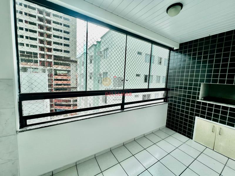 Apartamento Código 5110 para alugar no bairro Centro na cidade de Balneário Camboriúna Imobiliária DeltaMar5 