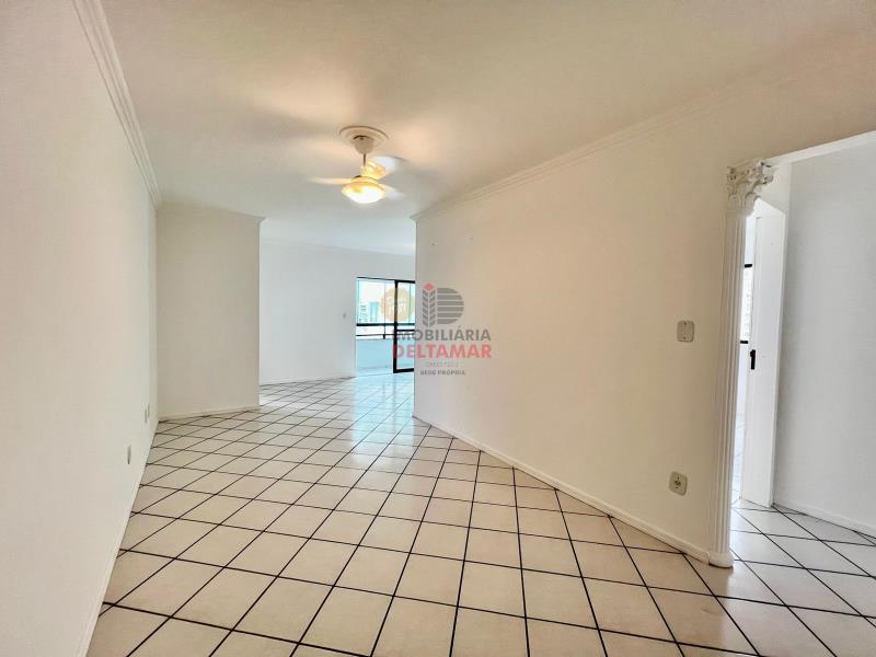 Apartamento Código 5110 para alugar no bairro Centro na cidade de Balneário Camboriúna Imobiliária DeltaMar5 