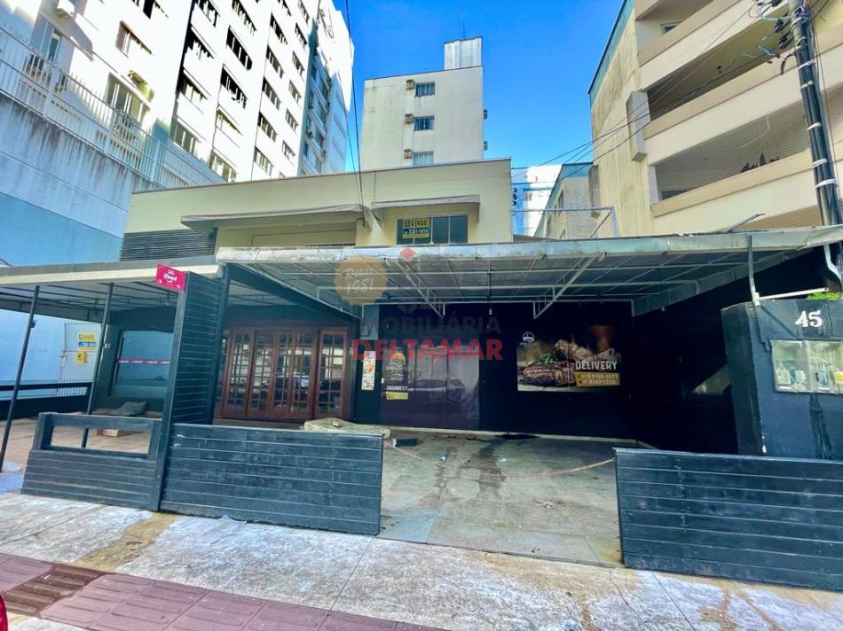 Casa Código 5413 a Venda no bairro Centro na cidade de Balneário Camboriúna Imobiliária DeltaMar5 