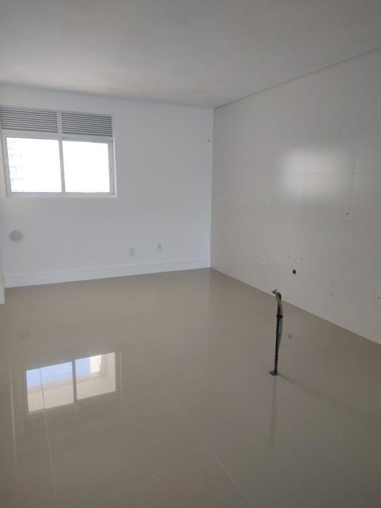 Apartamento Código 5467 para Venda Residencial Mirante das Águas no bairro Centro na cidade de Balneário Camboriú 