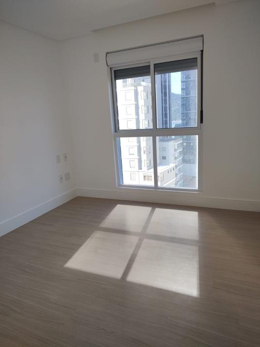 Apartamento Código 5467 para Venda Residencial Mirante das Águas no bairro Centro na cidade de Balneário Camboriú 