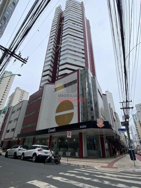 Apartamento Codigo 5482 para Alugar na temporadano bairro Centro na cidade de Balneário Camboriúna Imobiliária DeltaMar 