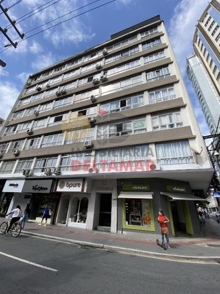 Apartamento Código 5527 a Venda no bairro Centro na cidade de Balneário Camboriúna Imobiliária DeltaMar 