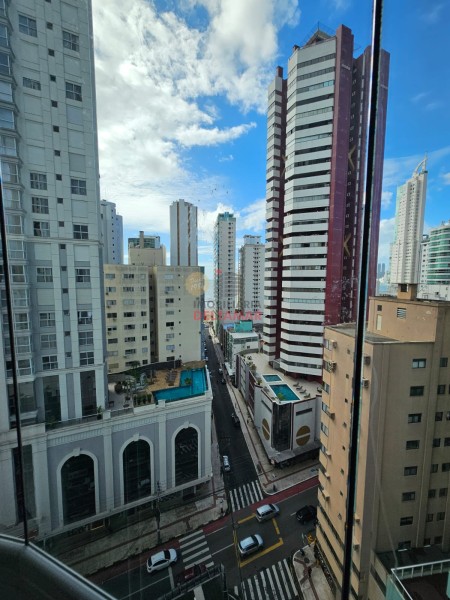Apartamento Código 5605 para alugar no bairro Centro na cidade de Balneário Camboriúna Imobiliária DeltaMar 