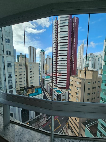 Apartamento Código 5605 para alugar no bairro Centro na cidade de Balneário Camboriúna Imobiliária DeltaMar 