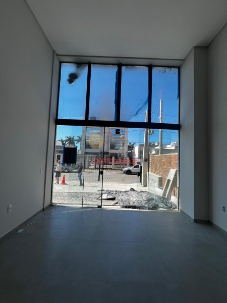 Sala Código 5609 para alugar no bairro Centro na cidade de Tijucasna Imobiliária DeltaMar5 