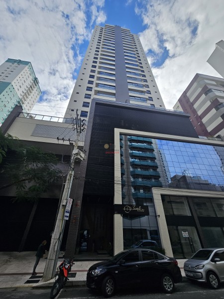 Apartamento Código 5641 para Venda TESLA ED. CONDOMINIO no bairro Centro na cidade de Balneário Camboriú 