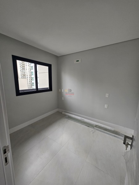 Apartamento Código 5641 para Venda TESLA ED. CONDOMINIO no bairro Centro na cidade de Balneário Camboriú 