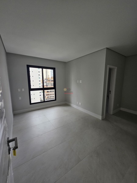 Apartamento Código 5641 para Venda TESLA ED. CONDOMINIO no bairro Centro na cidade de Balneário Camboriú 