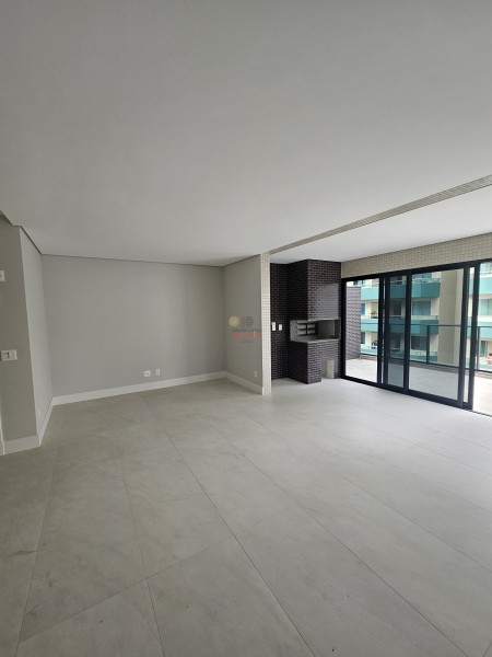 Apartamento Código 5641 para Venda TESLA ED. CONDOMINIO no bairro Centro na cidade de Balneário Camboriú 
