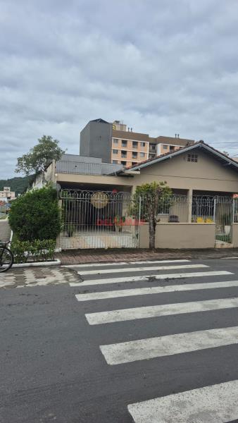 Terreno Código 5642 a Venda no bairro Nações na cidade de Balneário Camboriúna Imobiliária DeltaMar 