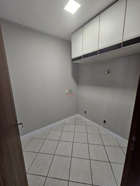 Apartamento Código 5646 para alugar no bairro Centro na cidade de Balneário Camboriúna Imobiliária DeltaMar 