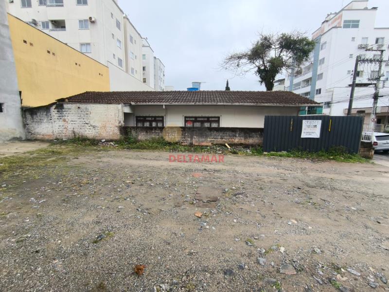 Casa Código 5649 a Venda no bairro Nações na cidade de Balneário Camboriúna Imobiliária DeltaMar5 