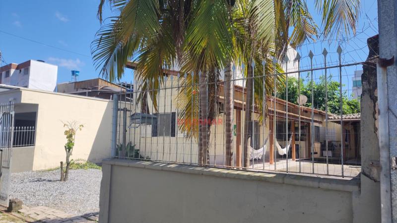Casa Código 5660 para Venda  no bairro Nações na cidade de Balneário Camboriú 