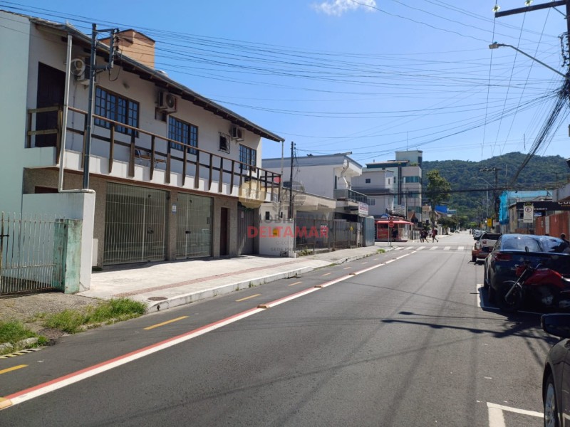 Sala Código 5682 para alugar  no bairro Nações na cidade de Balneário Camboriú 