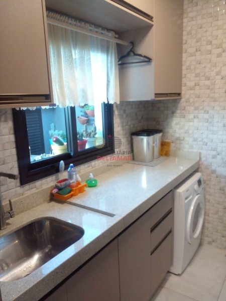 Casa Código 5694 para Venda  no bairro Centro na cidade de Balneário Piçarras 