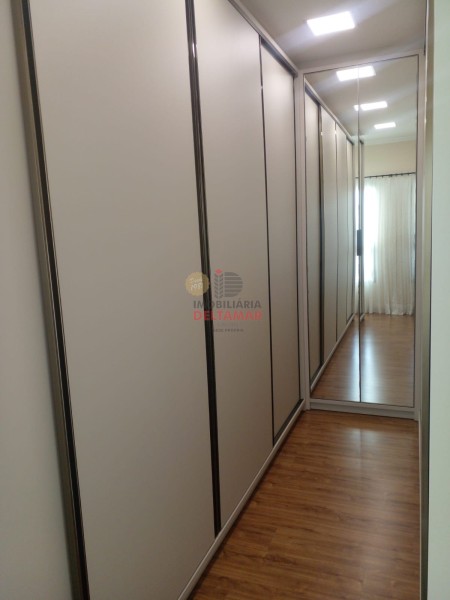 Casa Código 5694 para Venda  no bairro Centro na cidade de Balneário Piçarras 