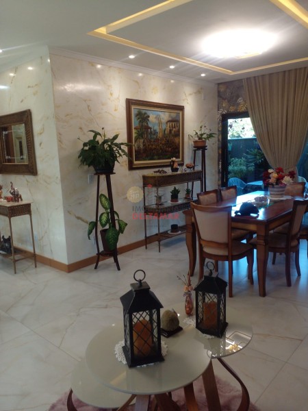 Casa Código 5694 para Venda  no bairro Centro na cidade de Balneário Piçarras 