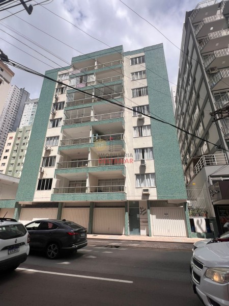 Apartamento Código 5700 a Venda no bairro Centro na cidade de Balneário Camboriúna Imobiliária DeltaMar5 