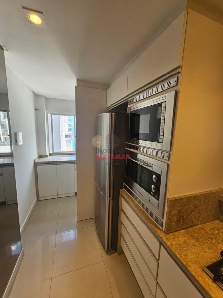 Apartamento Código 5703 para alugar ACONCAGUA no bairro Centro na cidade de Balneário Camboriú 