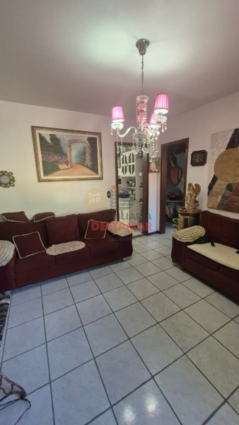 Casa Código 5704 a Venda no bairro Nações na cidade de Balneário Camboriúna Imobiliária DeltaMar 