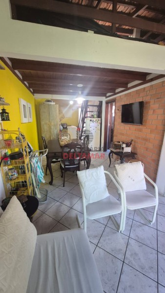 Casa Código 5704 a Venda no bairro Nações na cidade de Balneário Camboriúna Imobiliária DeltaMar 