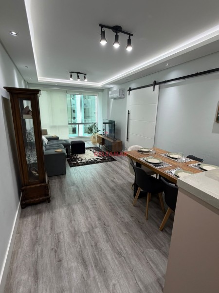 Apartamento Código 5714 para alugar GENERAL ARTIGAS no bairro Centro na cidade de Balneário Camboriú 