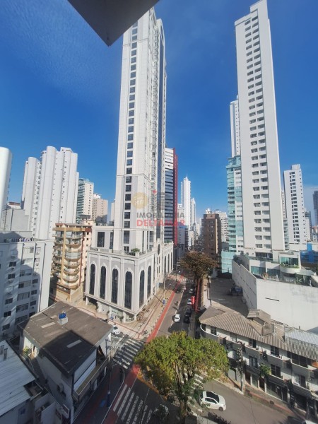Apartamento Código 5715 para Venda LOS ANGELES no bairro Centro na cidade de Balneário Camboriú 