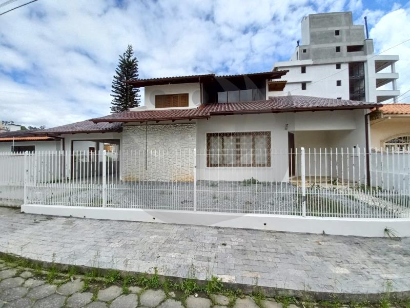 Casa Código 3050 para alugar no bairro Centro na cidade de Santo Amaro da Imperatriz Condominio 