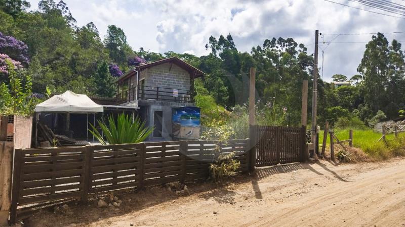 Casa Código 3609 a Venda no bairro Caldas da Imperatriz na cidade de Santo Amaro da Imperatriz Condominio 