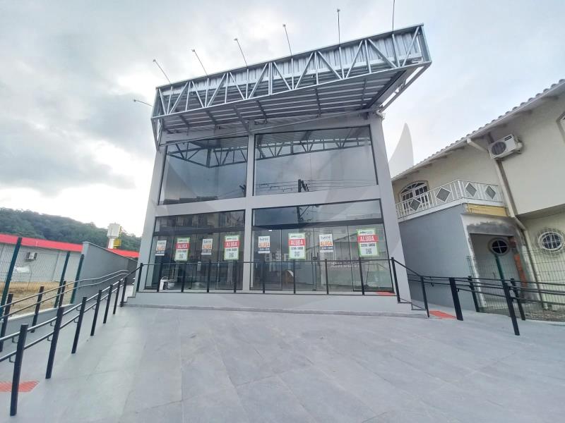 Sala Código 3728 para alugar no bairro Centro na cidade de Santo Amaro da Imperatriz Condominio 