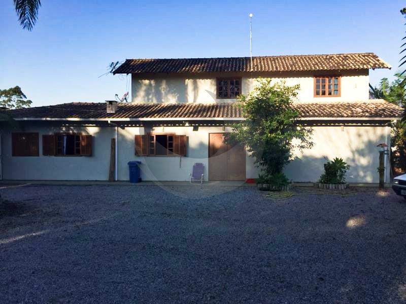 Casa Código 3992 a Venda no bairro Sul do Rio na cidade de Santo Amaro da Imperatriz Condominio 