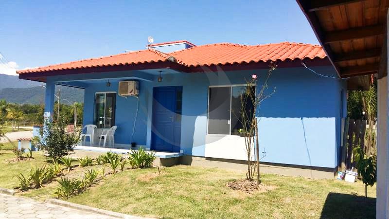 Casa Código 4384 a Venda no bairro Sul do Rio na cidade de Santo Amaro da Imperatriz Condominio condomínio golden garden